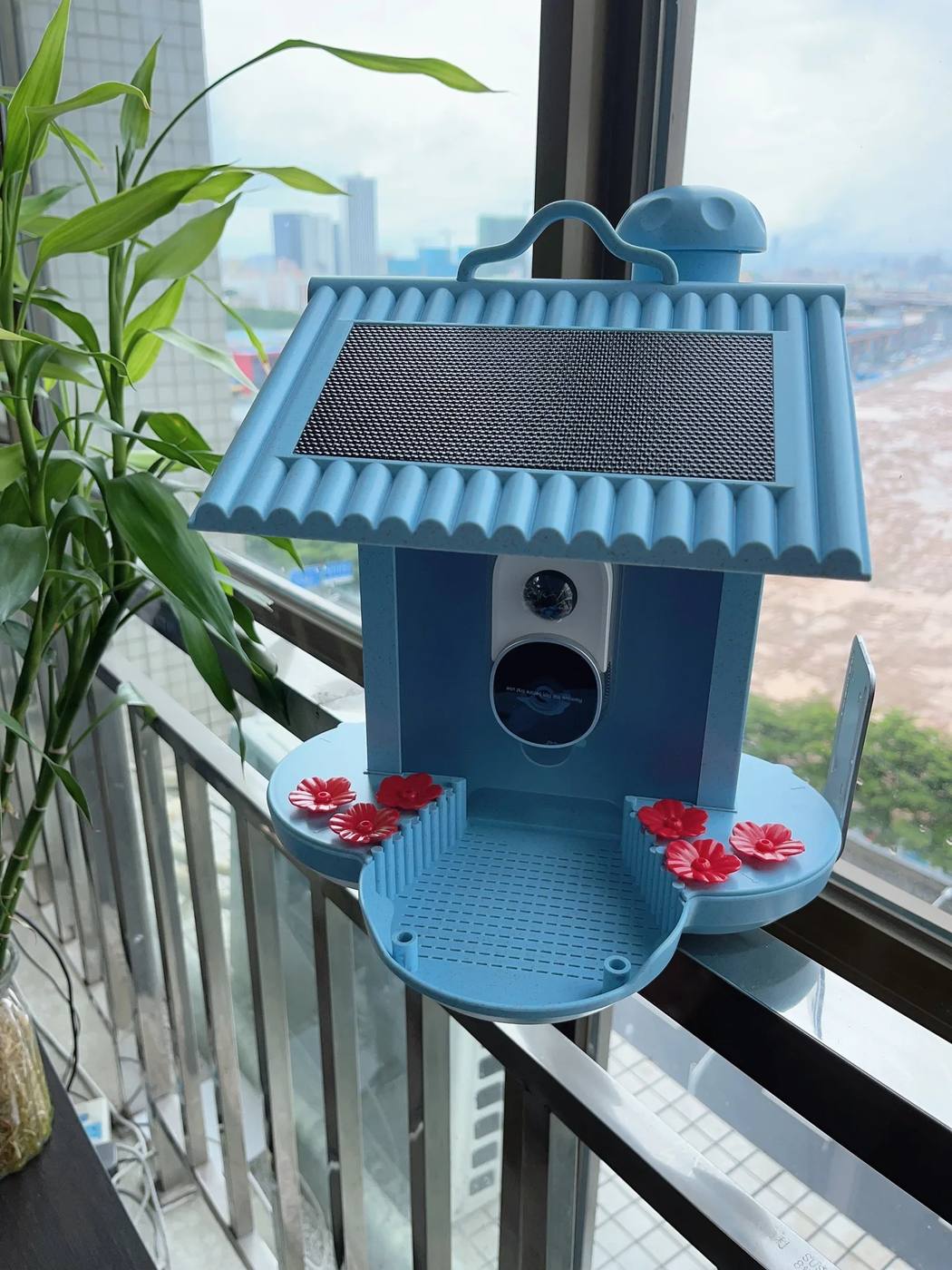 AI Recognition Bird Feeder Solar Energy Saving Low product detail 7