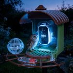 Compact Smart Bird Feeder with AI Identification gallery 02