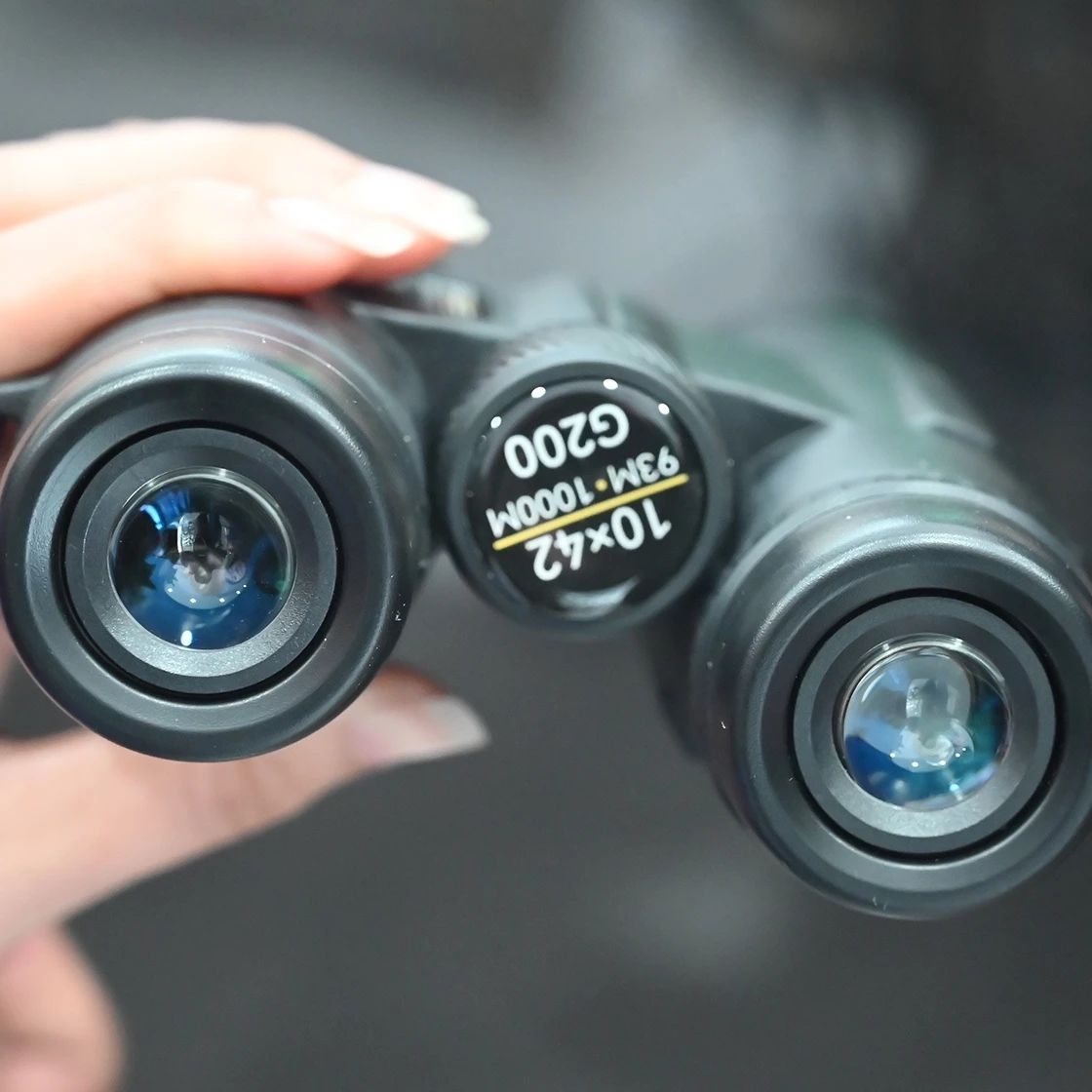 High Power 10x42 Binoculars Portable Outdoor Bird Watching product detail 3
