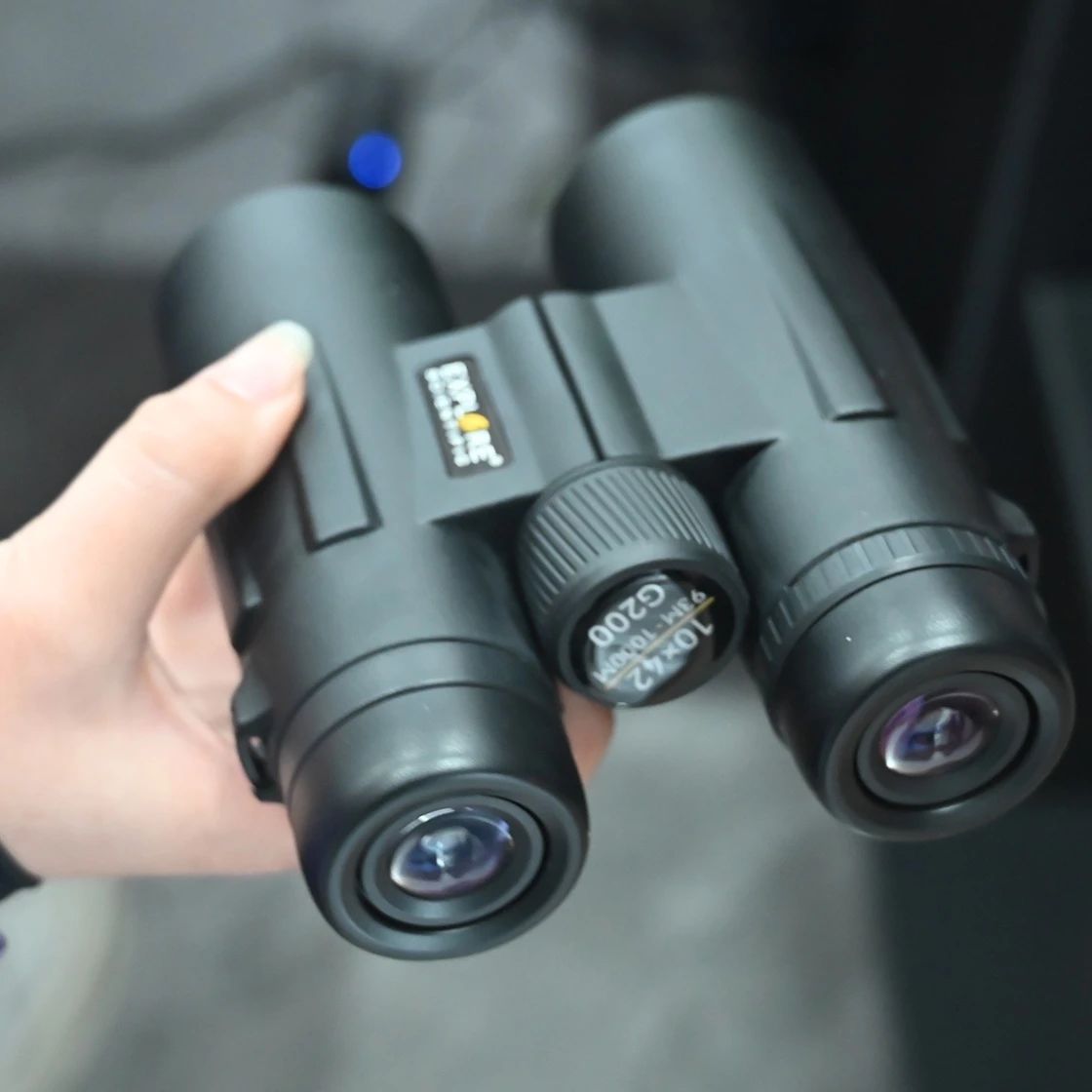 High Power 10x42 Binoculars Portable Outdoor Bird Watching product detail 6