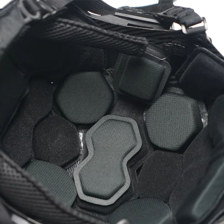 Tactical Carbon Fibre Helmet-Black 4mm Thick product detail 8