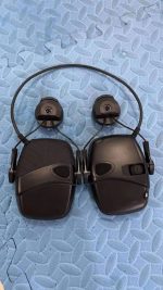 Tactical Hunting Headphones with Electronic Shooting Earmuff gallery 03